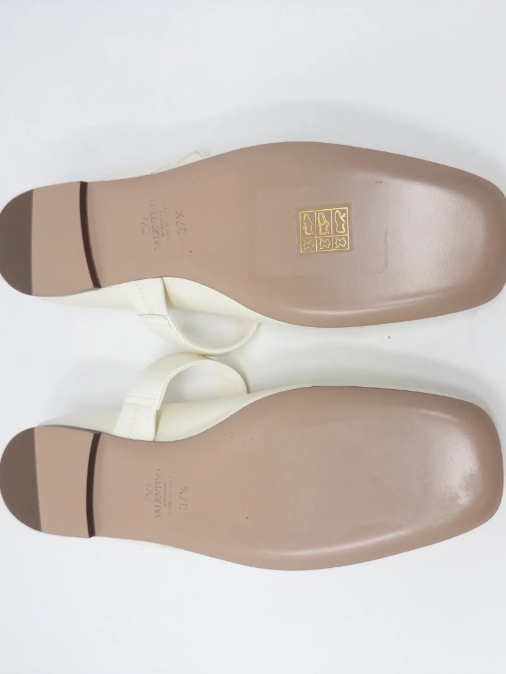 Valentino Garavani Vlogo Locker Mary Jane Flats Ivory Gold EU 37.5